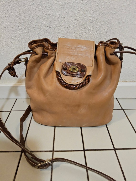 Vintage tan leather bucket bag - Ettiene Aigner l… - image 8