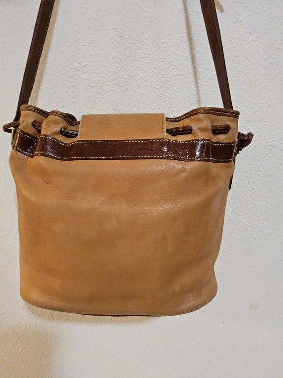 Vintage tan leather bucket bag - Ettiene Aigner l… - image 5