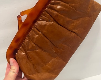 Brown Leather and Bakelite clutch - 1970s Leather Handbag - Saddle Leather Makeup Bag - Vintage Clutch
