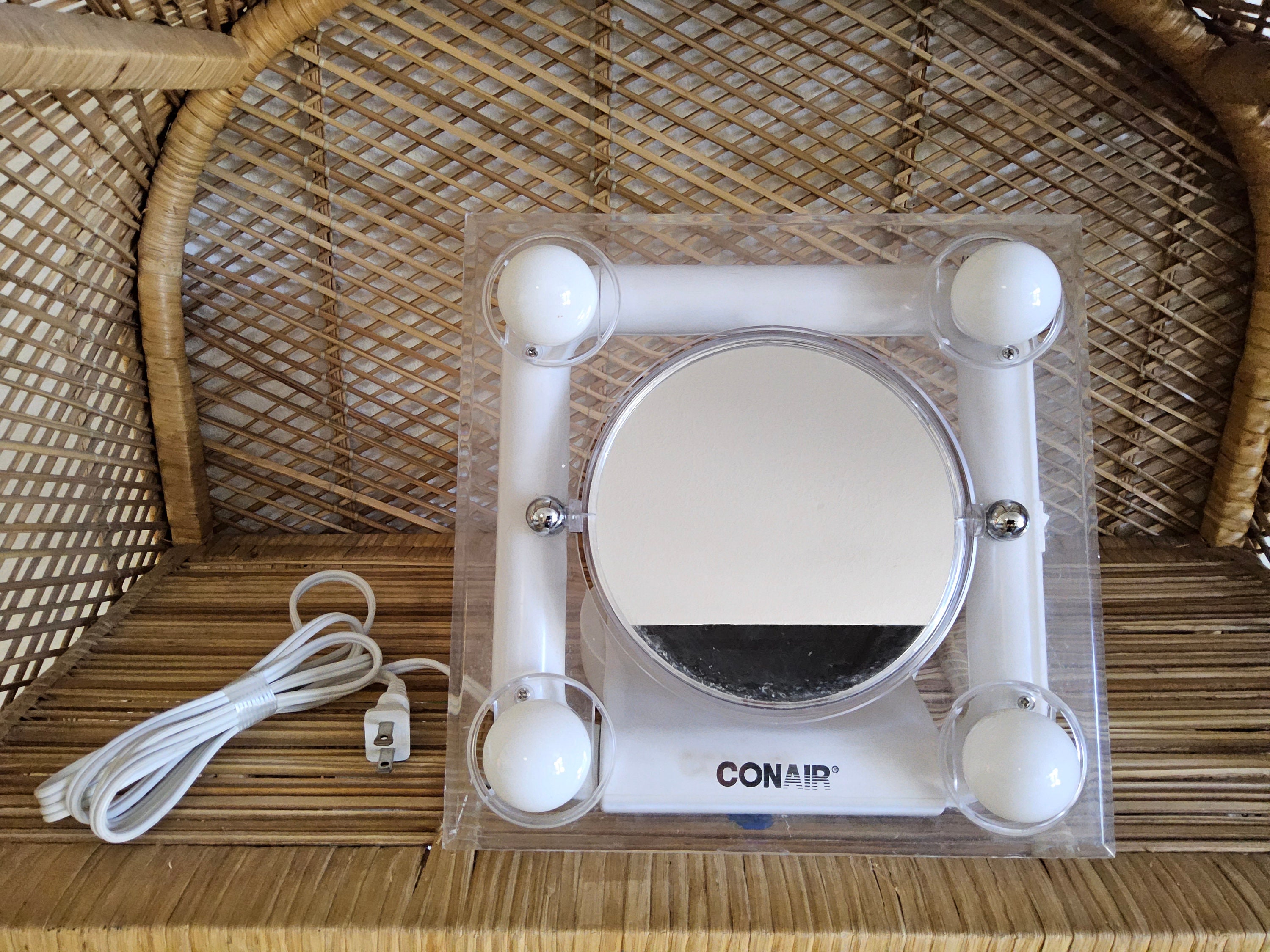 Conair light 2024 up mirror