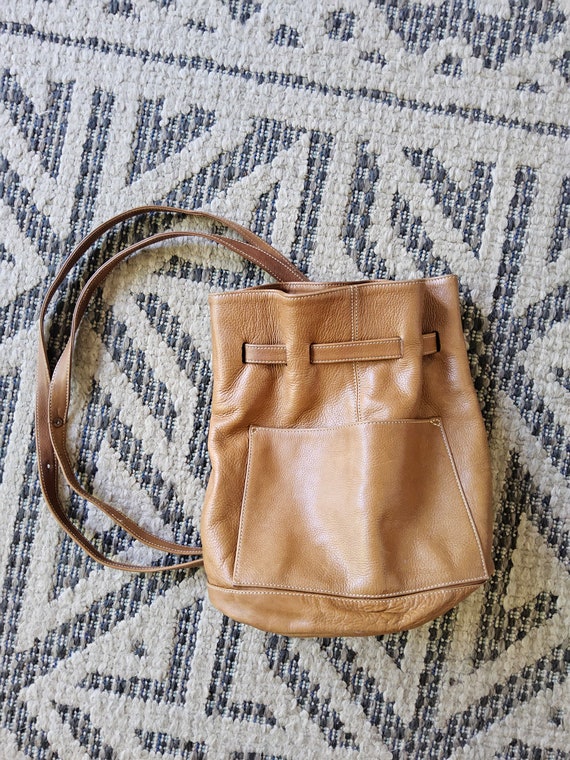 Brown Leather Bucket Bag Backpack - Saddle Leathe… - image 9