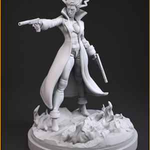 Puede incluir: Figura en miniatura impresa en 3D de un personaje con un abrigo largo, sosteniendo dos pistolas. La figura tiene cabello estilizado y está de pie sobre una base rocosa. El texto "THREAD & DREAD (2 COSTUMES) 40MM" es visible.
