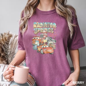 Retro Radiator Springs Cars Movie Shirts, Comfort Colors Shirt, Lightning McQueen T-Shirt, Cars Movie Disney Shirt, Disney Cars Tee, 142358 bild 3