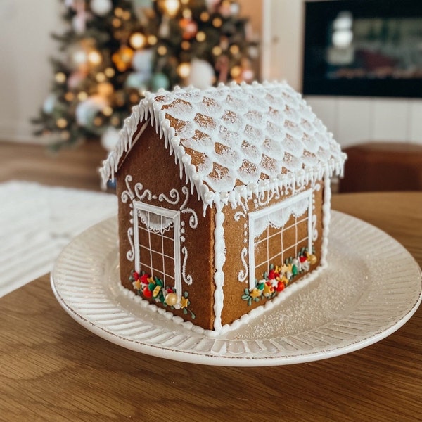 Arlo's Cookie's Simple Gingerbread House Cutters