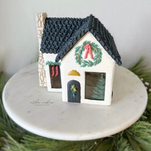 Gingerbread House decorated by Arlos Cookies