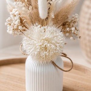 Trockenblumenstrauß mit Vase | Bohostrauß | Hochzeitsdekoration Tisch | kleiner Strauß beige weiß | Tischdeko