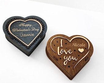 Personalized Wooden Heart Gift Box, Custom Name Engraved Romantic Keepsake Box for Valentine’s Day, Wedding, Anniversary, Jewelry
