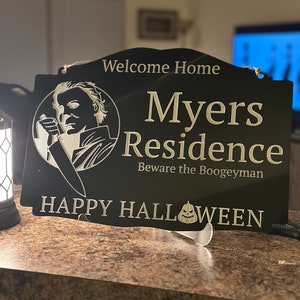 Michael Myers Halloween Sign