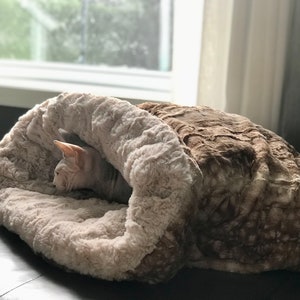 Pet bed, pet sleeping bag, cat bed, dog bed, pet pocket, basket, pet blanket