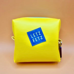 Quarterbag klein mit Karabinerhaken zum Anhängen oder als Kosmetiktasche verwendbar