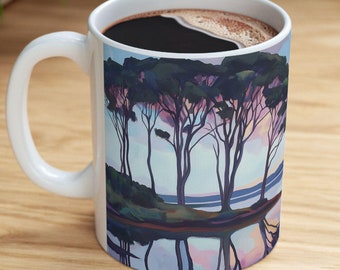 Taza con escena idílica de bosque australiano, árboles de río con atardecer tranquilo, taza de café de naturaleza bucólica, regalo para amantes de la naturaleza.