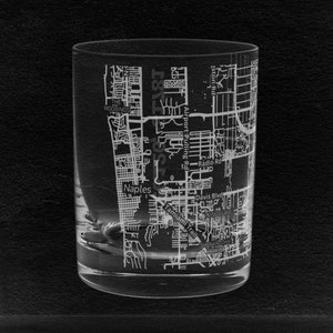 Naples [FL] Plan Rocks Glass | Verre à whisky gravé | Verres à scotch gravés | par FineBruh