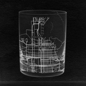 Vaso de whisky grabado con mapa de la ciudad de Salt Lake City, Utah, por FineBruh