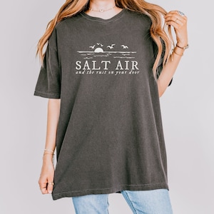 Maglietta grafica Salt Air: maglietta costiera vintage Comfort Colors