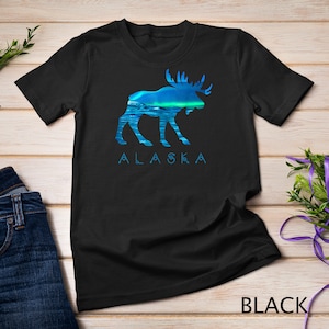 Alaskan Moose with Aurora Borealis Snow Scene T-Shirt Sweatshirt