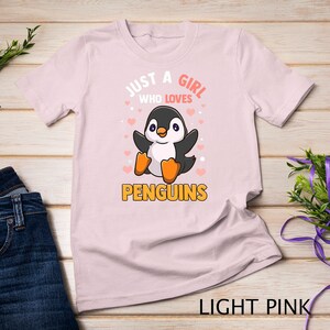 Penguin Shirt For Girls Just A Girl Who Loves Penguins T-Shirt Sweatshirt
