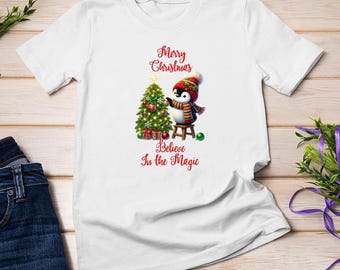 Snowy Christmas Cute Penguin Funny Christmas T-Shirt Sweatshirt