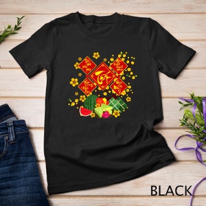 Vietnamese Tet Happy Lunar New Year Chuc Mung Nam Moi 2025 T-Shirt Sweatshirt