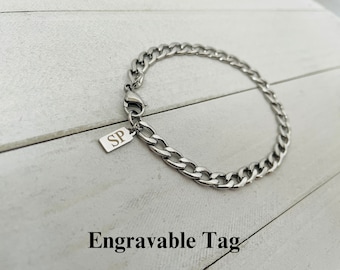 Personligt herrarmband: Graverat armband med initialer i rostfritt stål