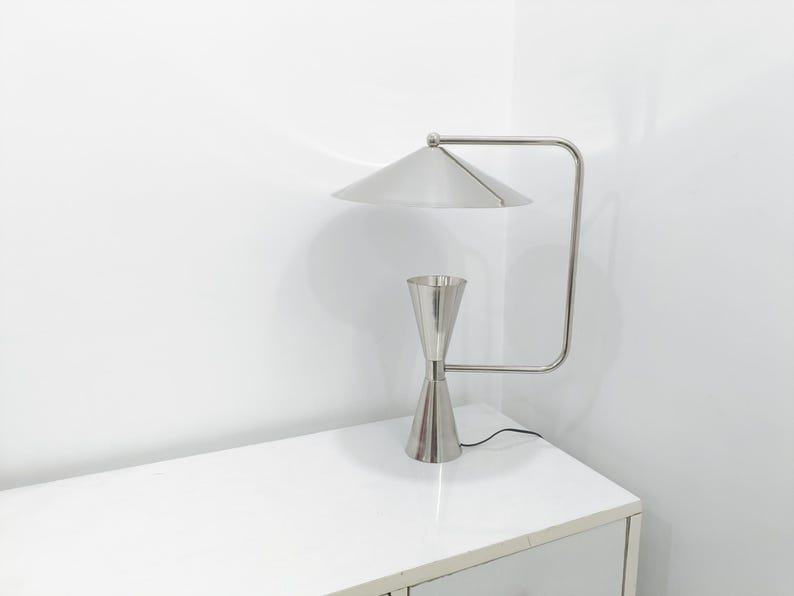 Lámpara de escritorio cromada de mediados de siglo: lámpara de mesa de estilo italiano