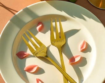 Personalized Wedding Forks Set, Custom Engraved Mr & Mrs Forks,Bridal Shower Gift, Wedding Date Flatware,Anniversary Keepsake Cutlery