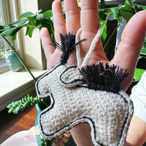 handmade crochet horse keychain