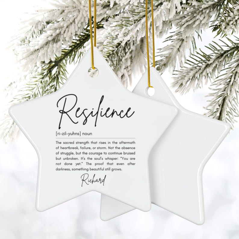 Ornamento in ceramica, decorazione personalizzata per albero di Natale con citazione sulla resilienza, regalo di Natale ispiratore, decorazione con nome personalizzato, ricordo unico immagine 7