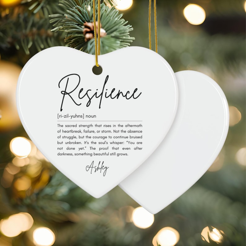 Ornamento in ceramica, decorazione personalizzata per albero di Natale con citazione sulla resilienza, regalo di Natale ispiratore, decorazione con nome personalizzato, ricordo unico immagine 6