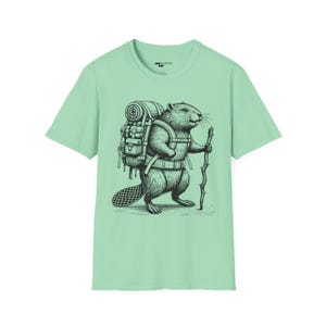 Camiseta gráfica de Castor aventurero: regalo de ropa de senderismo natural imagen 8