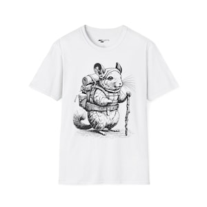 Camiseta de aventura Chinchilla / Linda camiseta de senderismo con animales / Regalo para amantes de la naturaleza / Ropa de acampada / Camiseta unisex de estilo suave / Aventura al aire libre