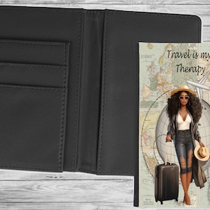 Reise ist meine Therapie benutzerdefinierte Passhülle, Reisepass, Kreditkartenhalter, ID-Brieftasche, Sublimation, Mädchenreise, Reisen, Geschenke für sie,