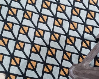 Geometrisk diamantformad ullmatta, handtuftad senapsgrå och svart