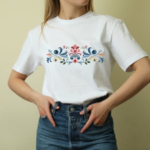 Scandinavian Rosemaling T-Shirt - Traditional Norwegian Folk Art Design - Vintage design - traditional - minimalistic