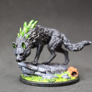 Wolf / painted miniature / Dungeons and Dragons / tabletop