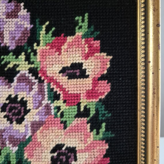 CANEVAS FINI ROSE Jaune Sur Fond Noir EUR 5,00 - FR