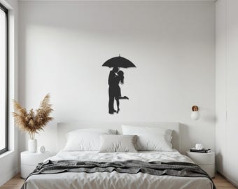 Art mural couple romantique, silhouette sous le parapluie, décoration moderne en métal d'amour, sculpture murale en fer noir pour des intérieurs élégants et chaleureux