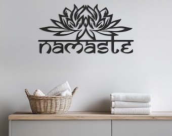 Arte de pared Namaste, decoración de pared de metal con flor de loto, colgante de pared para estudio de yoga, decoración para sala de meditación, arte espiritual en metal, decoración bohemia para el hogar.