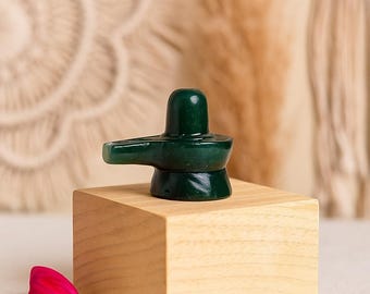 Ídolo Shivling Shiva Lingam de aventurina verde hecho a mano para Pooja y decoración de templos