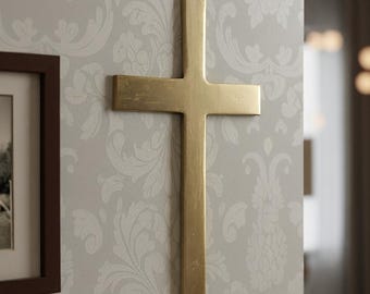 Groot messing christelijk kruis muurhanger – handgemaakt gouden kruisdecor, religieus huisaltaar, geloofscadeau, 22 cm