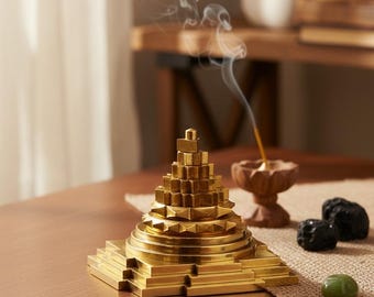 Sri Meru Chakra Shree Yantra | Pirâmide Dourada Energizada para Vastu, Meditação, Prosperidade e Energia Positiva | Decoração de Geometria Sagrada