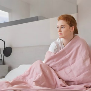 women under weighted blanket