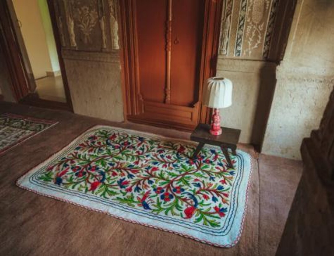 Namdah Rugs Traditional Kashmiri Namda Rug | Floral Embroidery, Woolen Bohemian ...