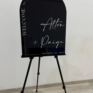 Metal Easel Stand: Foldable Table Top Sign Holder