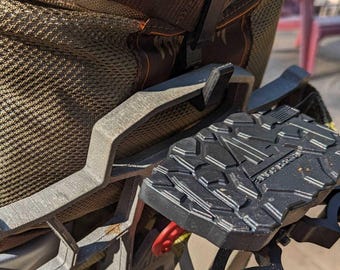 Saddle Platform Hanger for Mobile Hunting