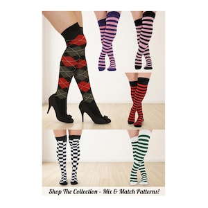 Op de afbeelding: Een collectie over-de-knie sokken met diverse patronen, waaronder rood-zwarte argyle, paars-roze strepen, zwart-roze strepen, rood-zwarte strepen, zwart-wit dambordpatroon en groen-witte strepen. Tekst: Shop The Collection - Mix & Match Patterns!