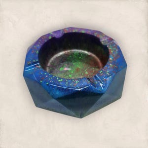 Round Ashtray, Cigar Ashtray, Cool Smoker Gift, Marijuana Ashtray, Cigarette Holder, Unique Smoke Accessory