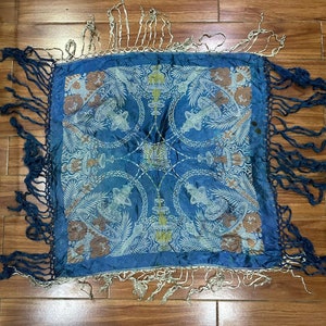 Vinatge Brocade weave temple shawal silk Taj mehal  wearing shawal 85 x 85 cm Decor