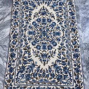 Blue Vintage Suzani Embroidery - Suzni needlepoint Kashmiri Rug, chainstich Wool Embroidery Suzani Wall Hanging Decor Rug155 x 90 Cm Sale