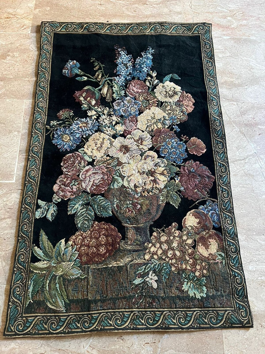 Vintage Tapestry Wall Art Floral Bowler Tapestry, Room Wall Hanging ...