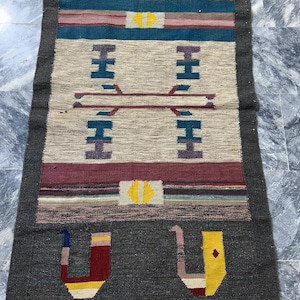 Vintage Swedish Runner flatweave Tapestry Rug interior Floral Hand woven Traditional Figural Kilim Floor Carpet Rugs gift to Her 145 x 85 Cm